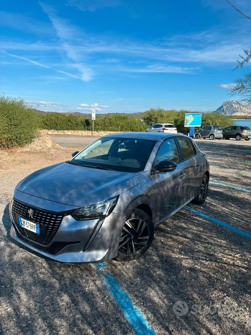 Peugeot 208 2023 photo 2