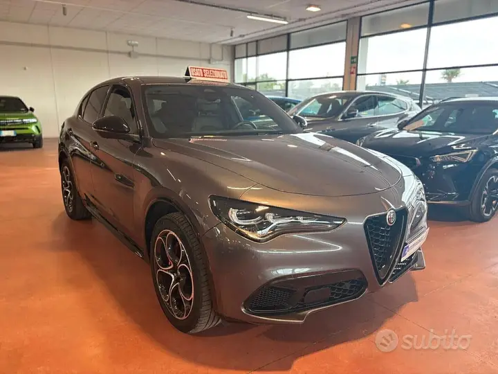 Alfa Romeo Stelvio 2025 photo 2