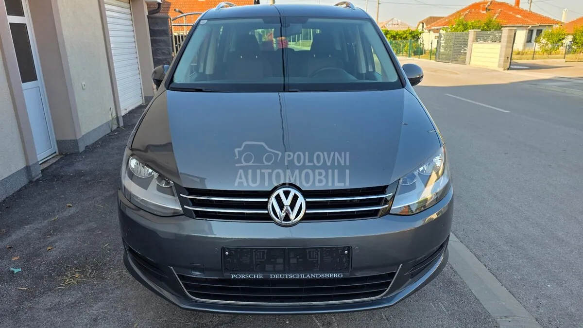 Volkswagen Sharan 2011 photo 2