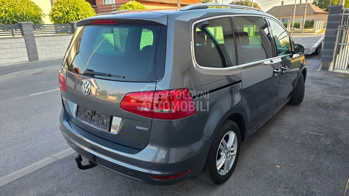 Volkswagen Sharan 2011 photo 4