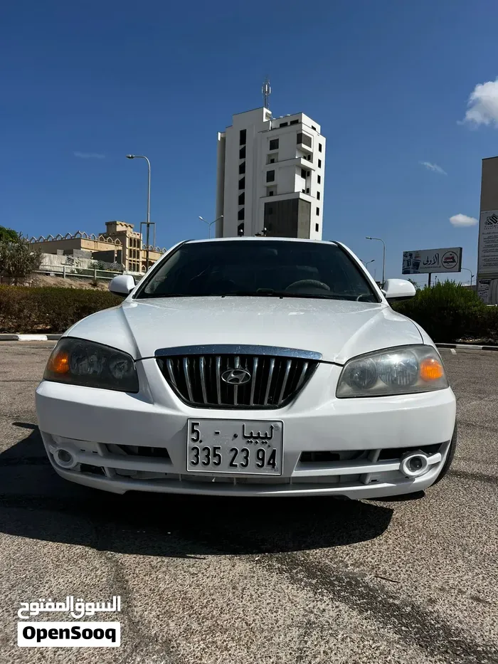 Hyundai Avante 2003 photo 2
