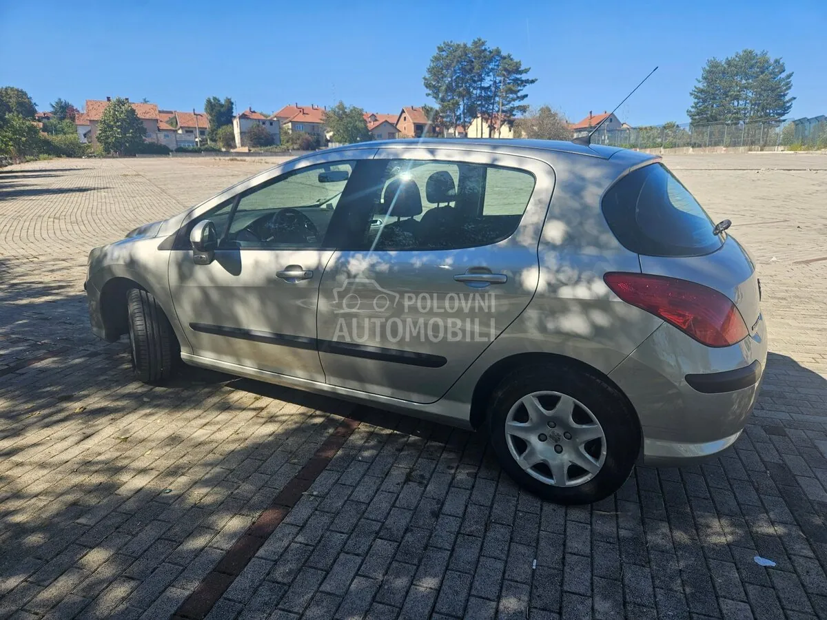 Peugeot 308 2008 photo 5