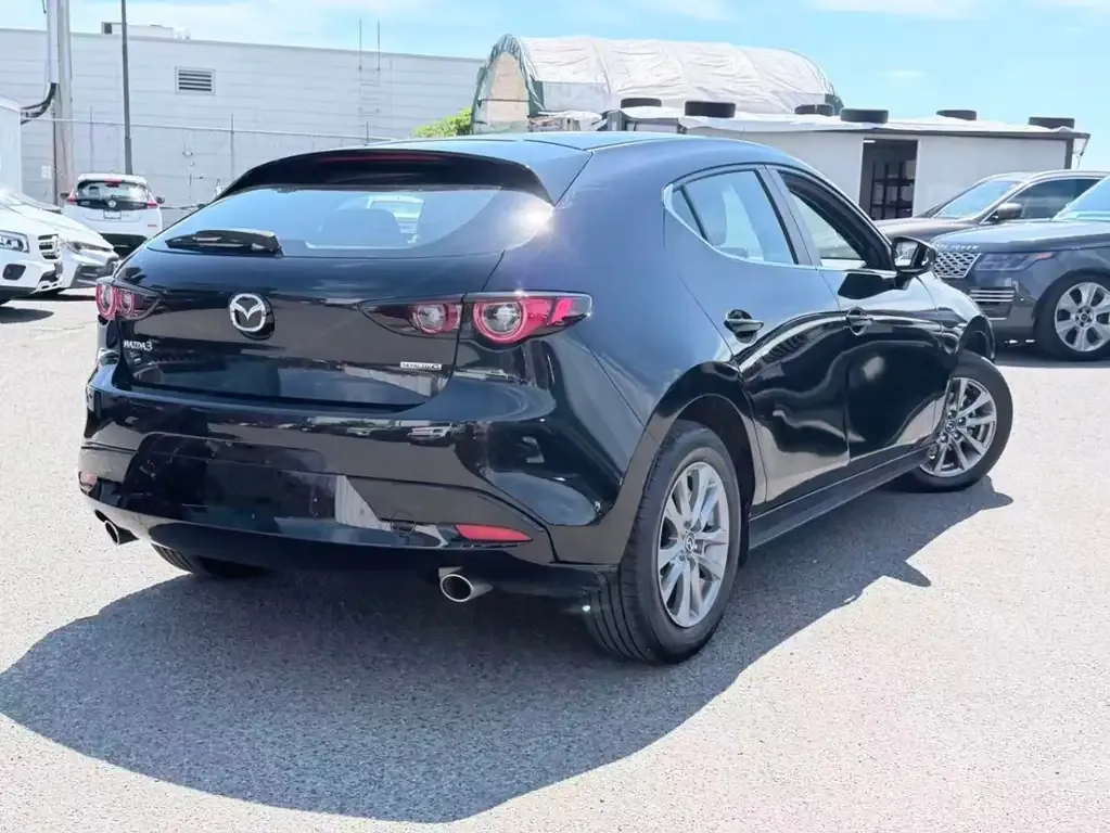 Mazda Mazda3 2025 photo 5