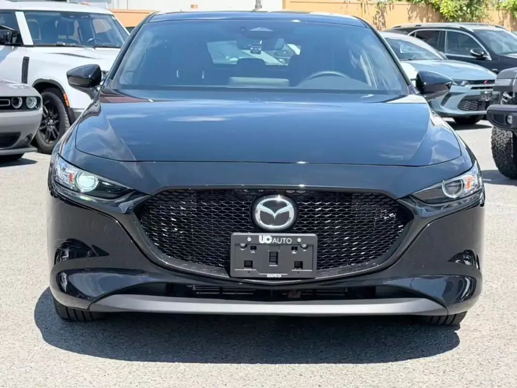 Mazda Mazda3 2025 photo 2