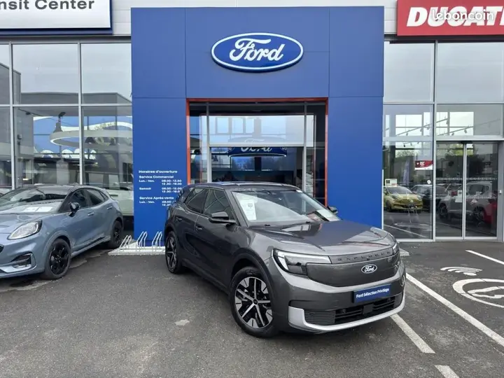Ford Explorer 2025 photo 3