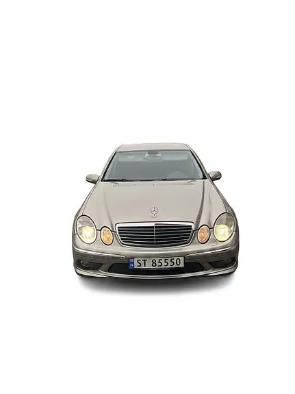 Mercedes-Benz E200 2004 photo 2