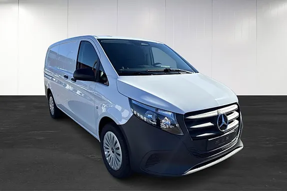Mercedes-Benz Vito 110 2026 photo 2
