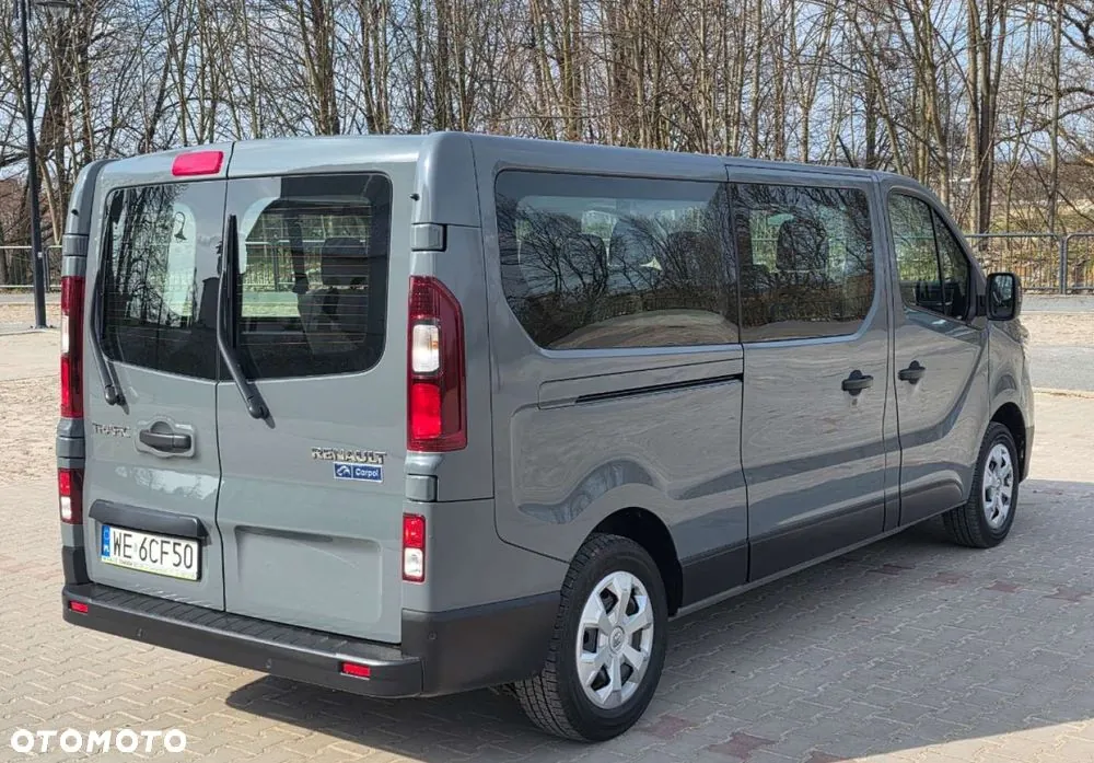 Renault Trafic 2023 photo 4