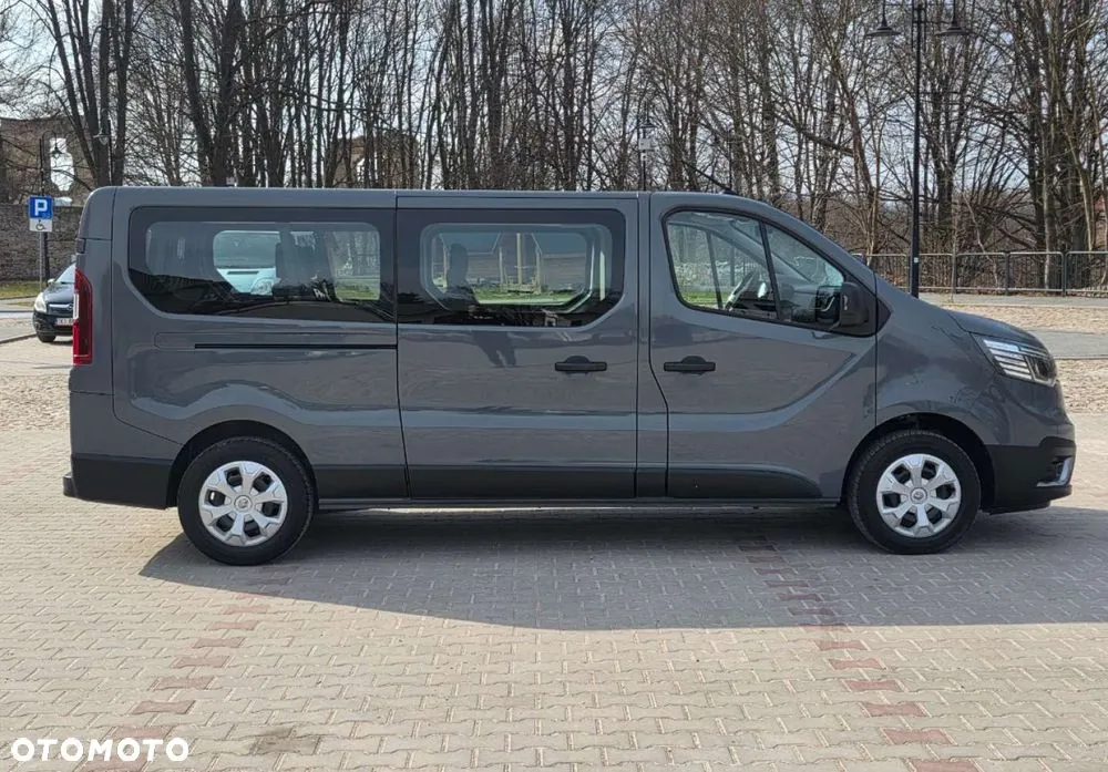 Renault Trafic 2023 photo 3