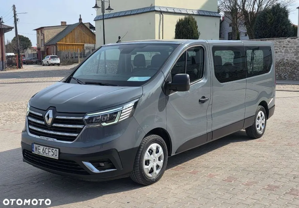 Renault Trafic 2023 photo 2