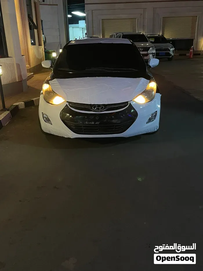 Hyundai Elantra 2013 photo 3