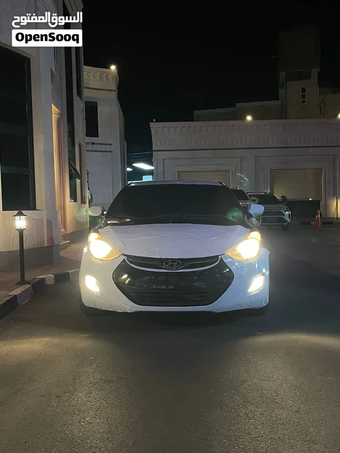 Hyundai Elantra 2013 photo 2
