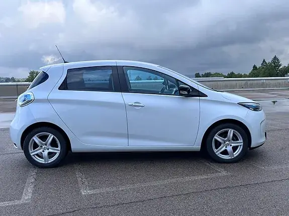Renault Zoe 2015 photo 5