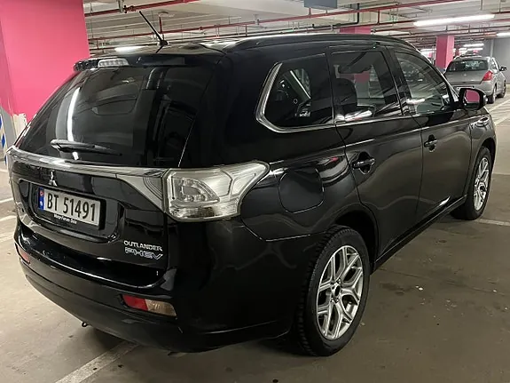 Mitsubishi Outlander 2015 photo 4