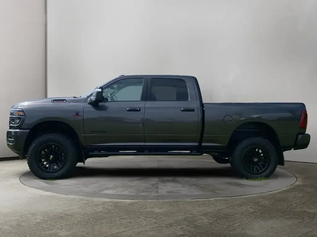 Ram 3500 2026 photo 2