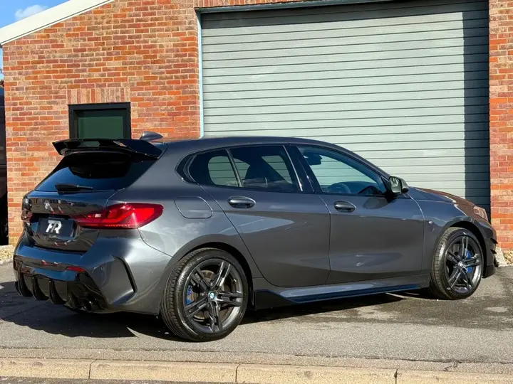 BMW 1 Series 2021 photo 3