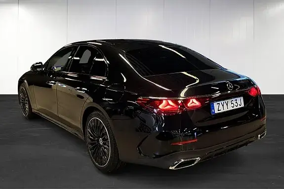 Mercedes-Benz E300 De 2026 photo 4
