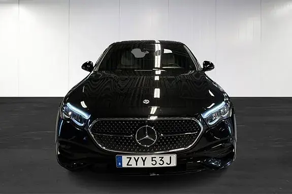 Mercedes-Benz E300 De 2026 photo 5