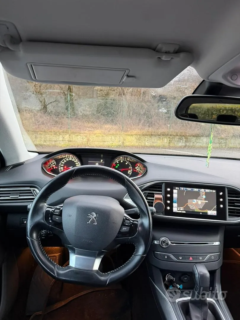 Peugeot 308 2016 photo 4