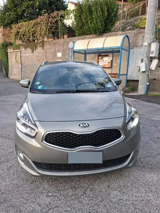 Kia Carens 2014 photo 5