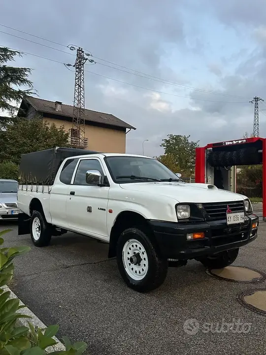 Mitsubishi L200 1997 photo 2
