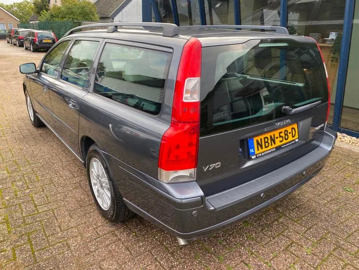 Volvo V70 2007 photo 2