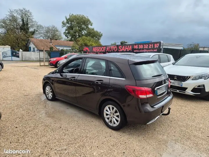 Mercedes-Benz B-Class 2016 photo 2