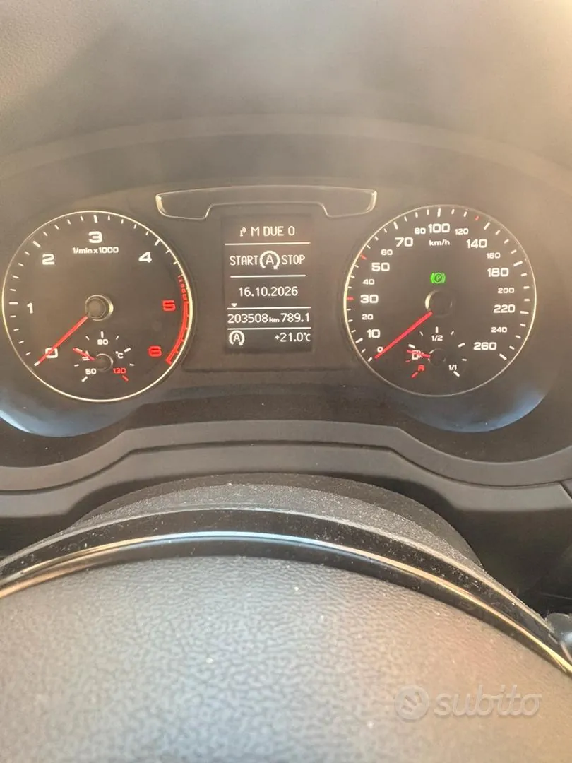 Audi Q3 2016 photo 2