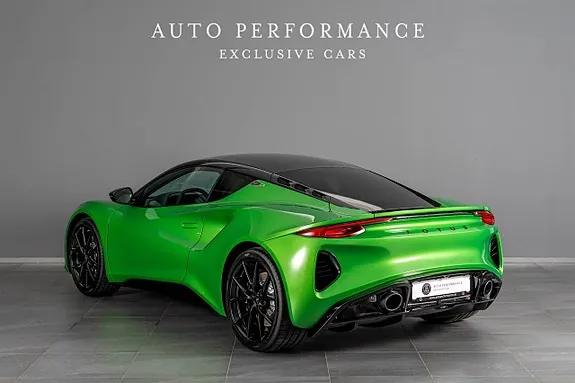 Lotus Emira 2026 photo 2