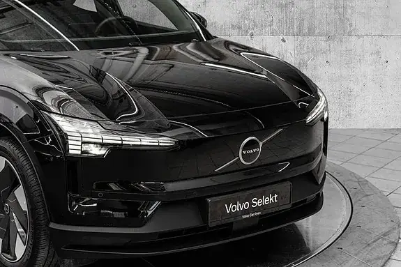 Volvo Ex30 2025 photo 2