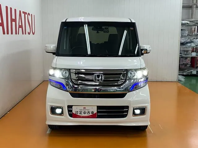 Honda N-Box 2016 photo 4