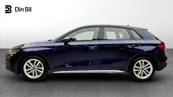 Audi A3 2024 photo 2