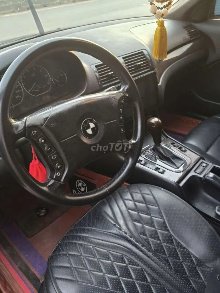 BMW 3 Series 2004 photo 5