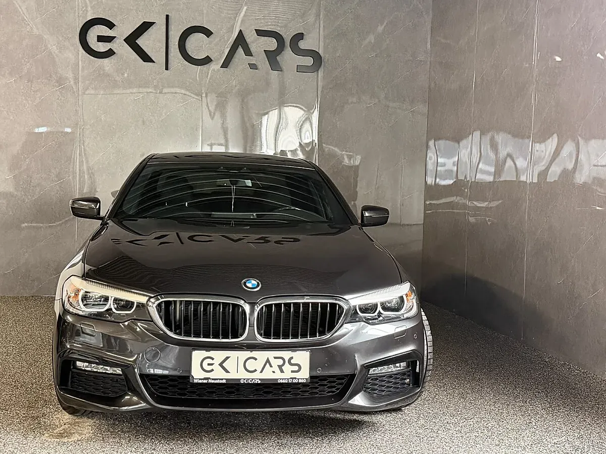 BMW 5 Series 2018 photo 2