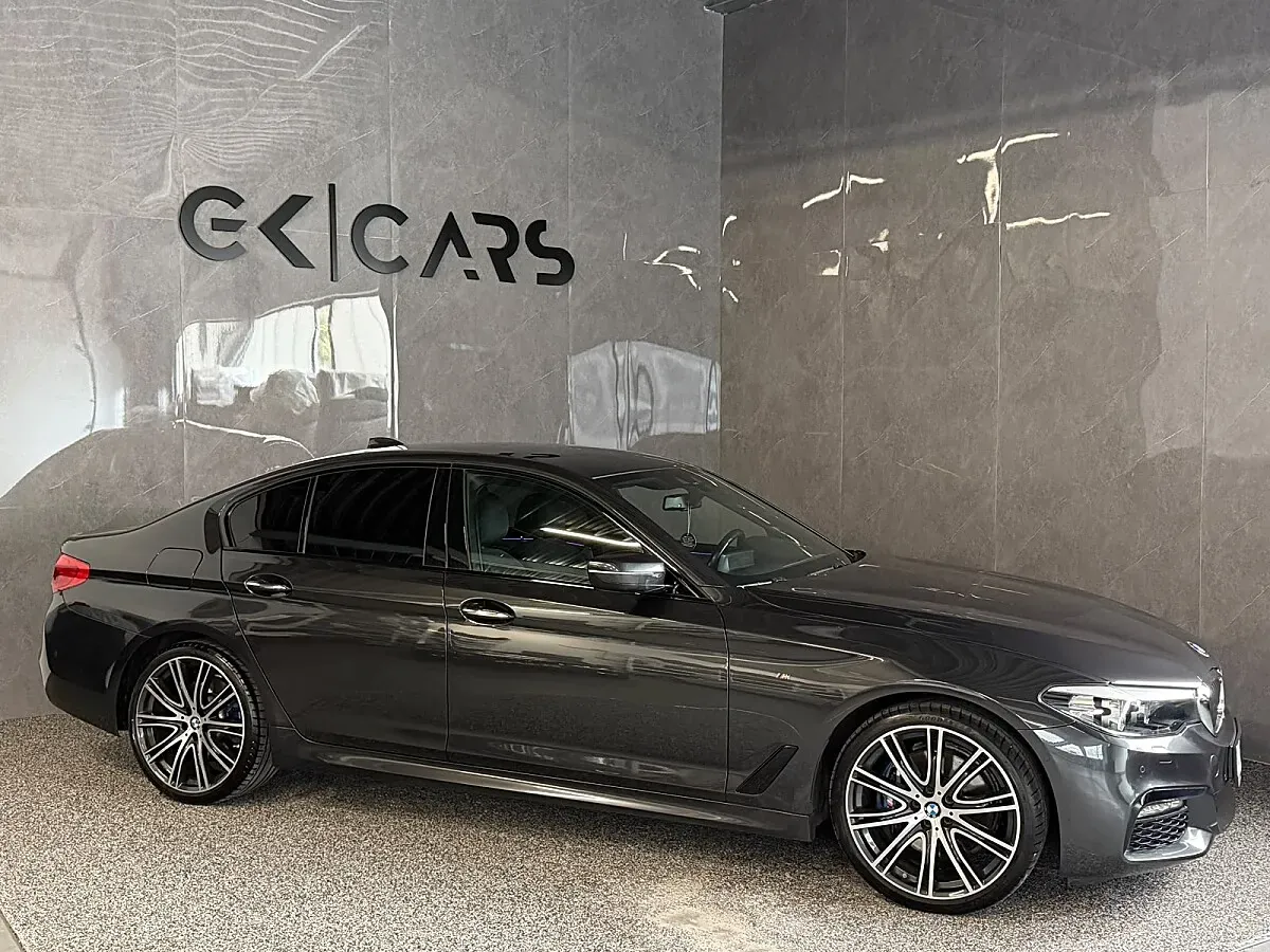 BMW 5 Series 2018 photo 3