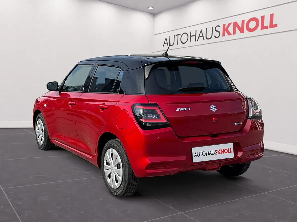 Suzuki Swift photo 3