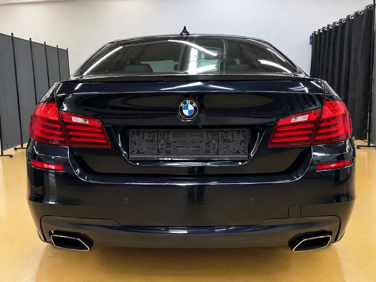 BMW 5 Series 2015 photo 2