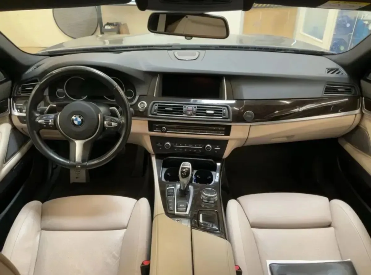 BMW 5 Series 2015 photo 3