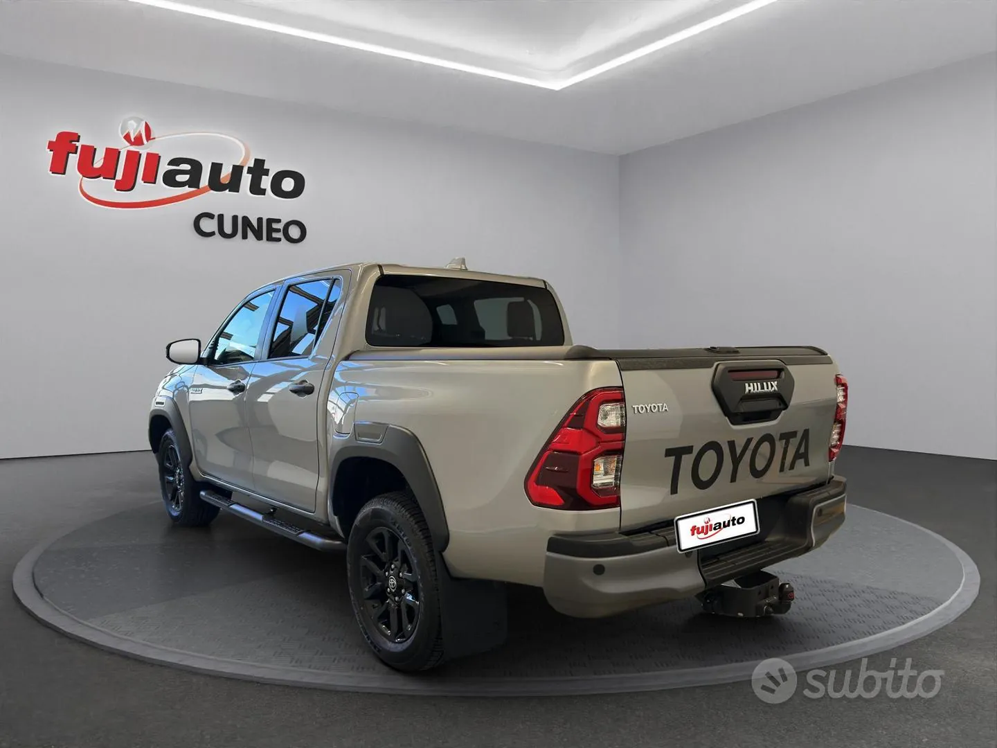 Toyota Hilux 2025 photo 3