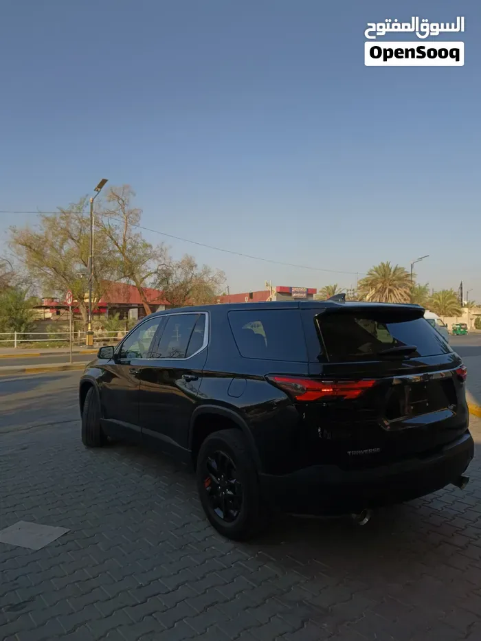Chevrolet Traverse 2023 photo 2