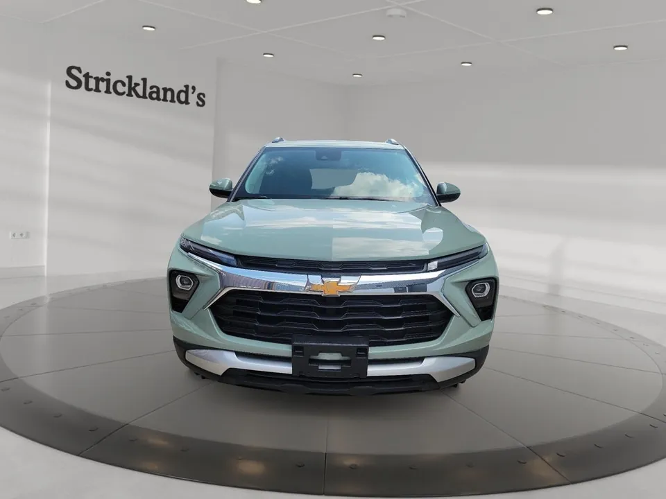 Chevrolet Trailblazer 2026 photo 2