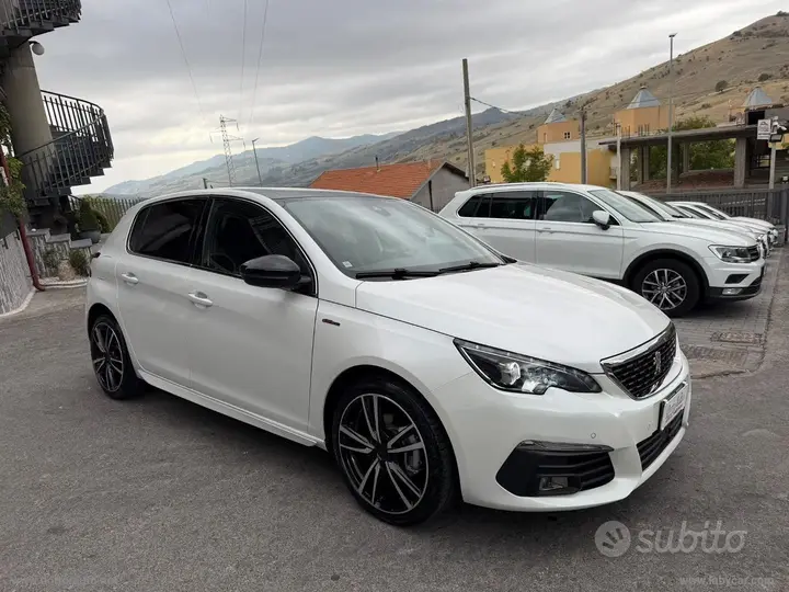 Peugeot 308 2018 photo 3