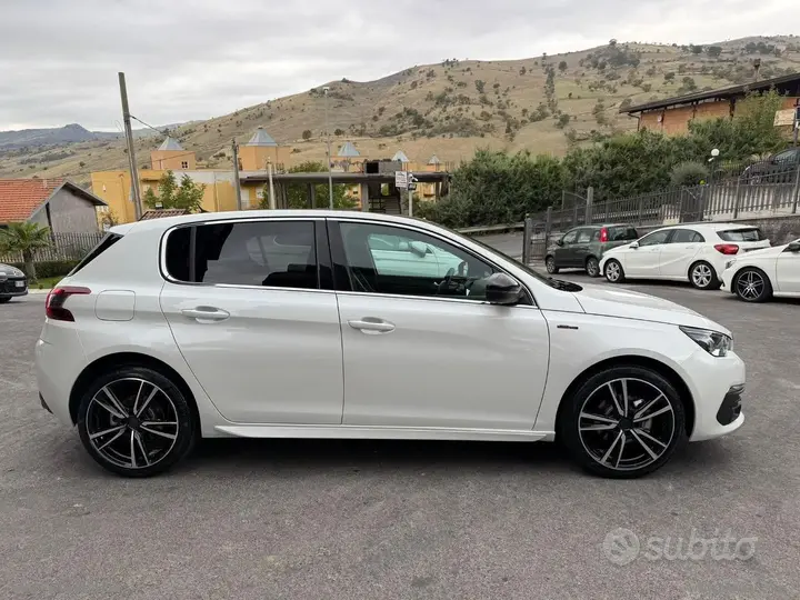 Peugeot 308 2018 photo 4