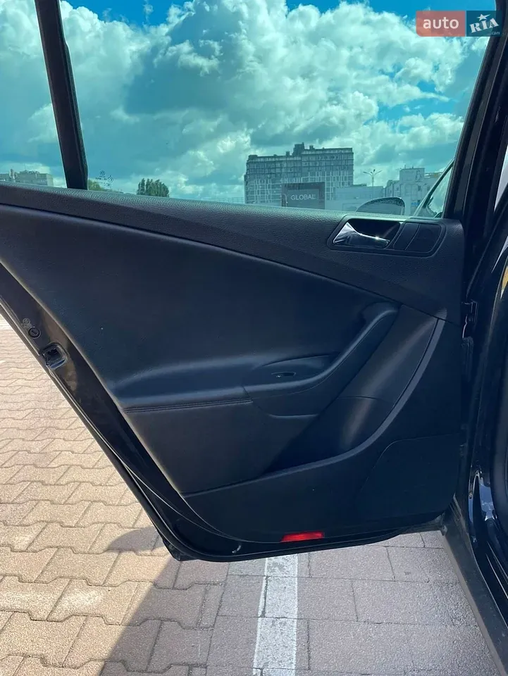 Volkswagen Passat 2006 photo 5