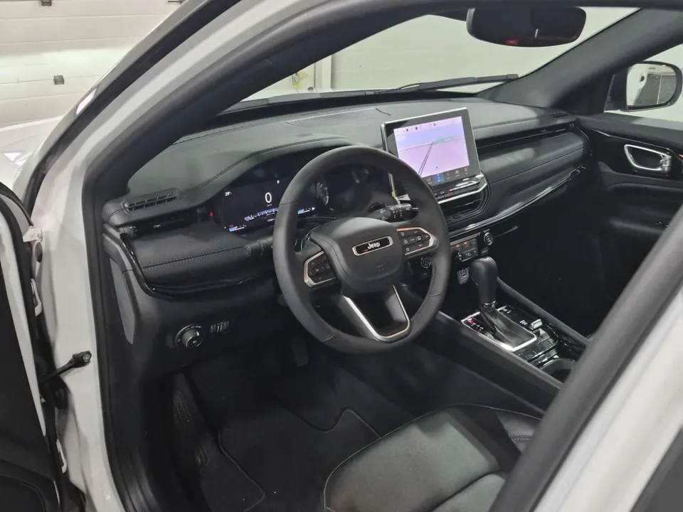 Jeep Compass 2026 photo 2