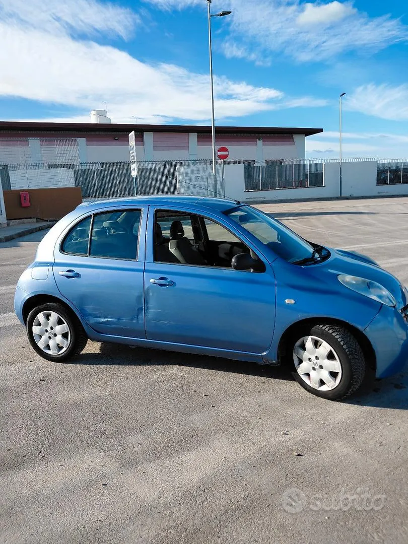 Nissan Micra 2003 photo 2