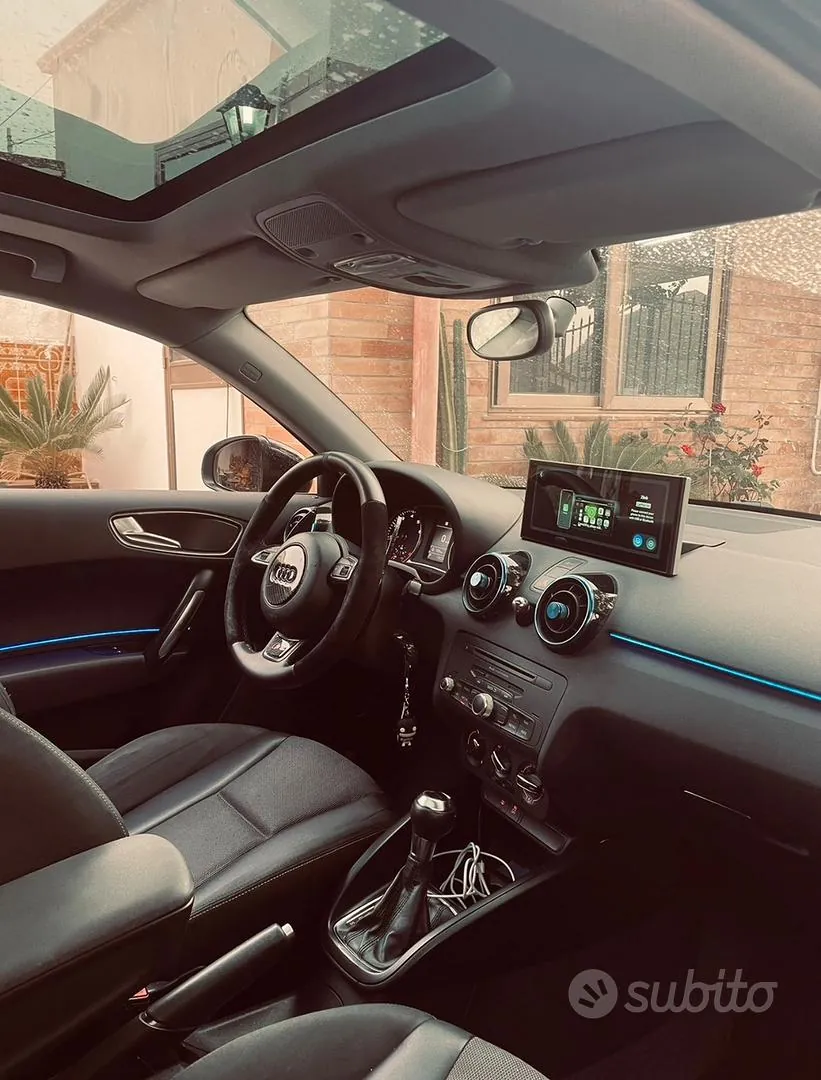 Audi A1 2011 photo 2