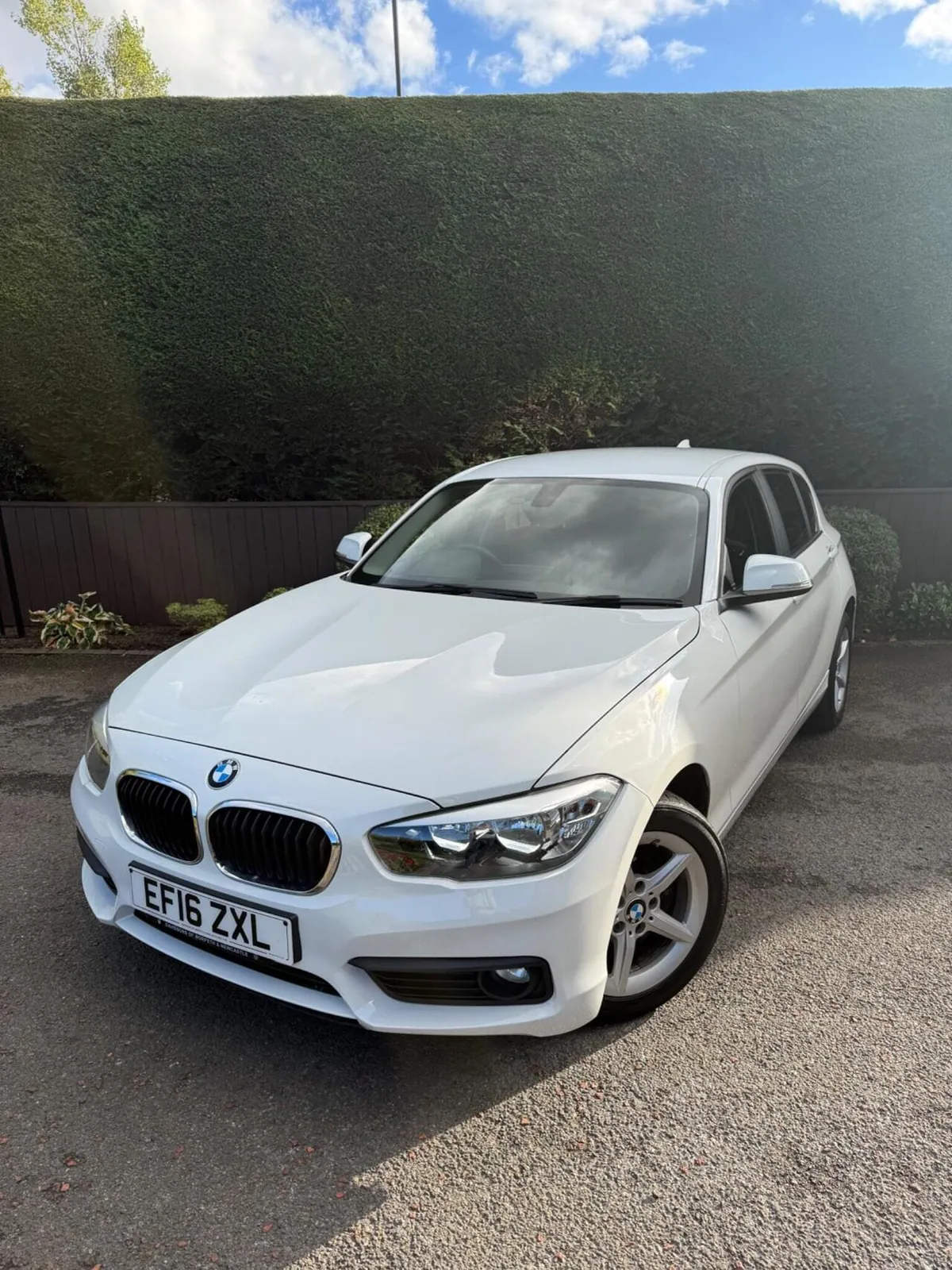 BMW 1 Series 2016 photo 2
