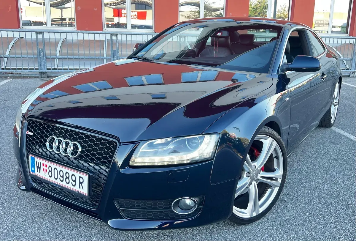 Audi A5 2009 photo 2