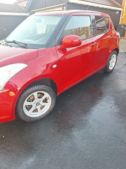 Suzuki Swift 2011 photo 4